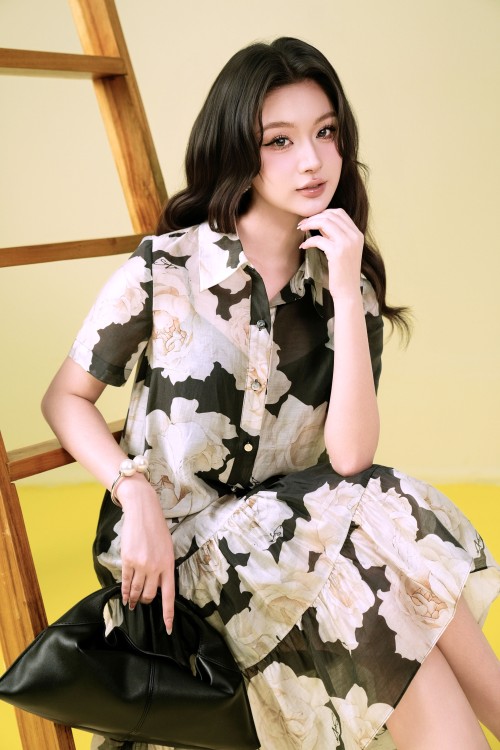 Sixdo Black Floral Organza Flared Dress